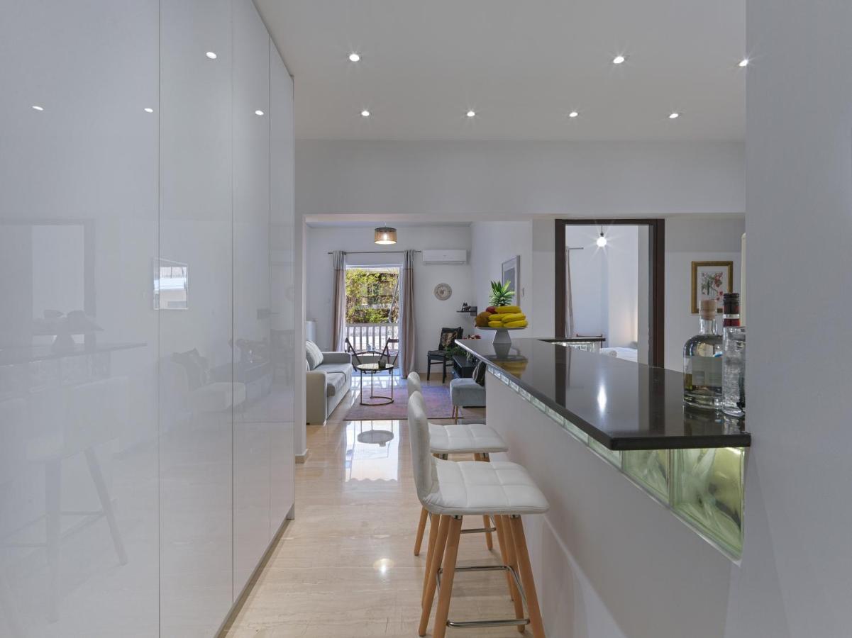 Newly Renovated Apartment In The Heart Of Atenas Exterior foto