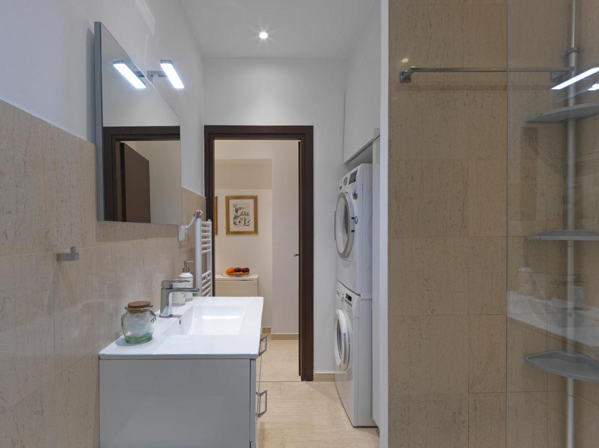 Newly Renovated Apartment In The Heart Of Atenas Exterior foto